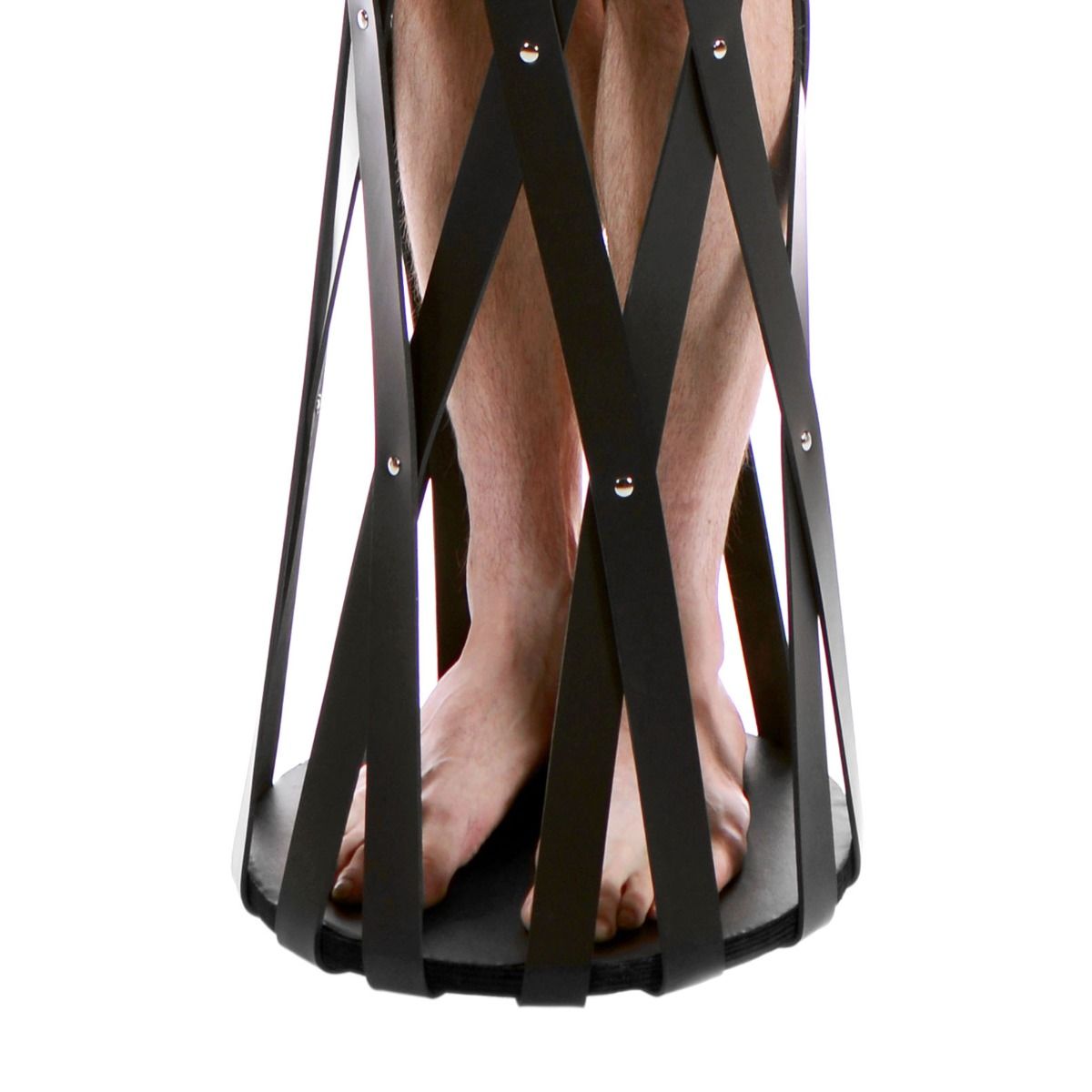 MASTER SERIES Hanging Rubber Strap Cage